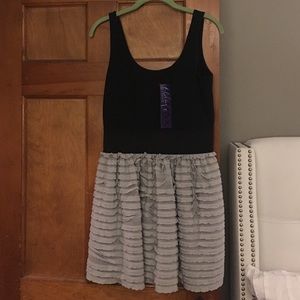 NWT Miley Cyrus dress with band at waist/ ruffle L